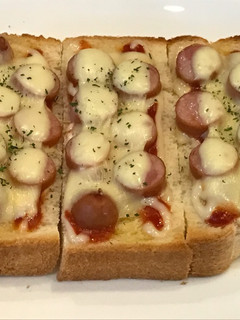 簡単!ピザパン☆彡.。-レシピのメイン写真