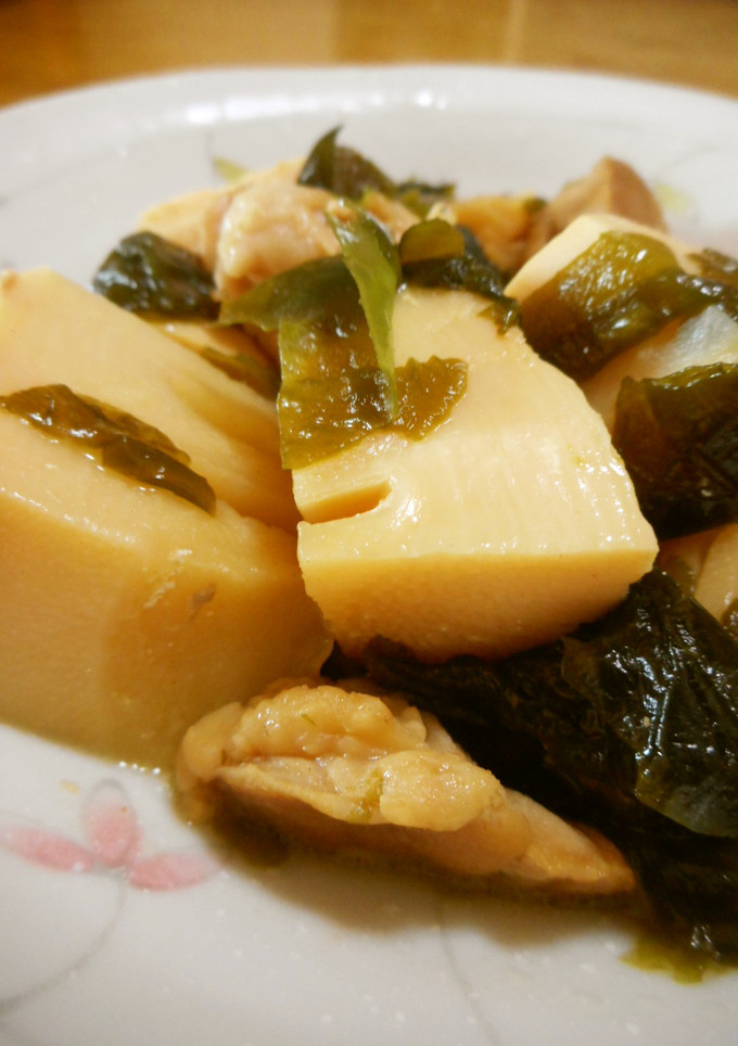鶏肉とたけのことわかめの煮物-レシピのメイン写真