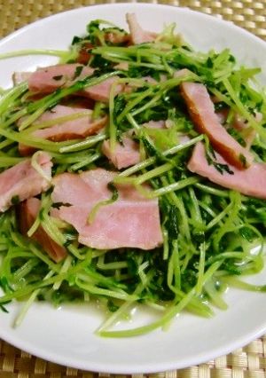 ★簡単*豆苗とベーコンのバターソテー*♪-レシピのメイン写真