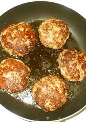 基本のチーズハンバーグ♪簡単やわらか-レシピのメイン写真