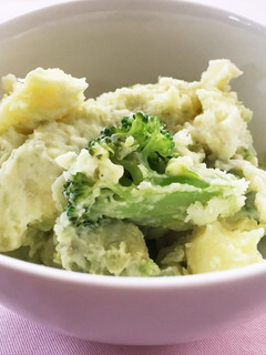 変色なしのアボカドとポテトのサラダ-レシピのメイン写真