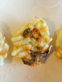 手づかみ離乳食☆豆腐とうどんのお焼き-レシピのメイン写真
