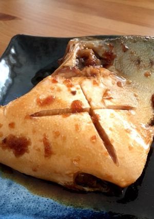 美味しすぎる＊ブリの甘辛ガーリック♡-レシピのメイン写真