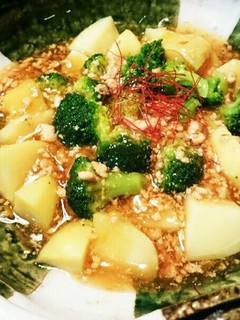 じゃがとブロッコリーのそぼろあんかけ-レシピのメイン写真