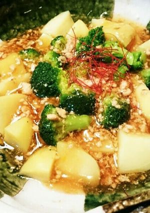 じゃがとブロッコリーのそぼろあんかけ-レシピのメイン写真