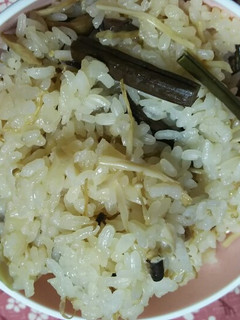 ヒラタケと山菜の炊き込みご飯-レシピのメイン写真