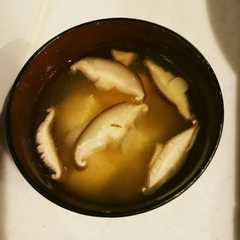 椎茸とネギの味噌汁-レシピのメイン写真