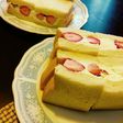 おかめやのパンでいちごサンド*