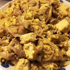 A picture of 豚もやしのチャンプル.