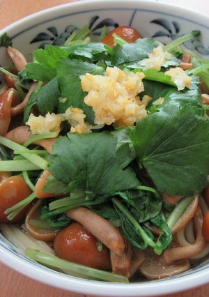 山なめこと三つ葉の和風スープパスタ-レシピのメイン写真