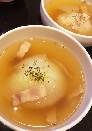新玉ねぎの丸ごとスープ-レシピのメイン写真