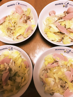 春キャベツとおさかなソーセージの炒め物-レシピのメイン写真