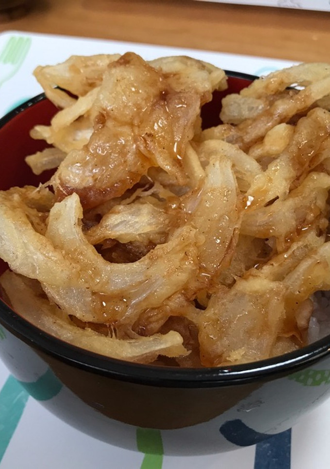 新玉ねぎのソースかき揚げ天丼-レシピのメイン写真