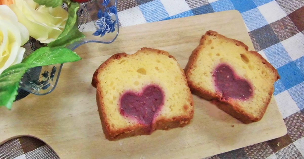 手作りパウンドケーキ、ツインハート ハート型パウンドケーキ🤍 2種類の味を焼くから 作る時間結構