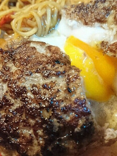 半熟玉子入り♪ハンバーグ♪-レシピのメイン写真
