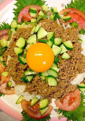 簡単なガーリック風味タコライス-レシピのメイン写真