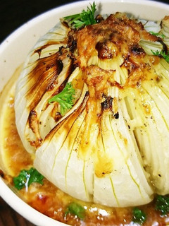 丸ごと新玉ネギで簡単オニオン焼きグラタン-レシピのメイン写真