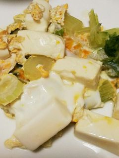セロリと豆腐の卵とじ-レシピのメイン写真
