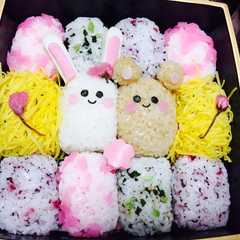 รูปของ お花見弁当 桜 おにぎり(≧∇≦)
