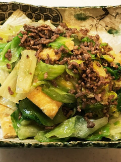 牛ひき肉とレタスと油揚げのマヨソース炒め-レシピのメイン写真