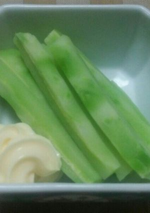 簡単☆ブロッコリー芯で野菜スティック♪-レシピのメイン写真