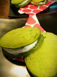 餡とホイップクリーム入り・抹茶どら焼き-レシピのメイン写真