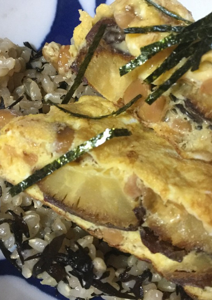 納豆と焼き芋の卵焼き丼-レシピのメイン写真