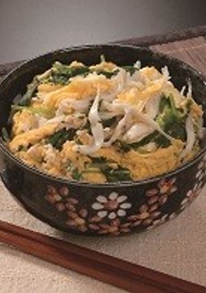 お箸がドンドン進む!白魚の卵とじ丼-レシピのメイン写真