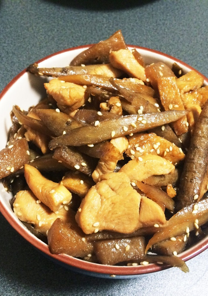 鳥とごぼうとこんにゃくの煮物-レシピのメイン写真