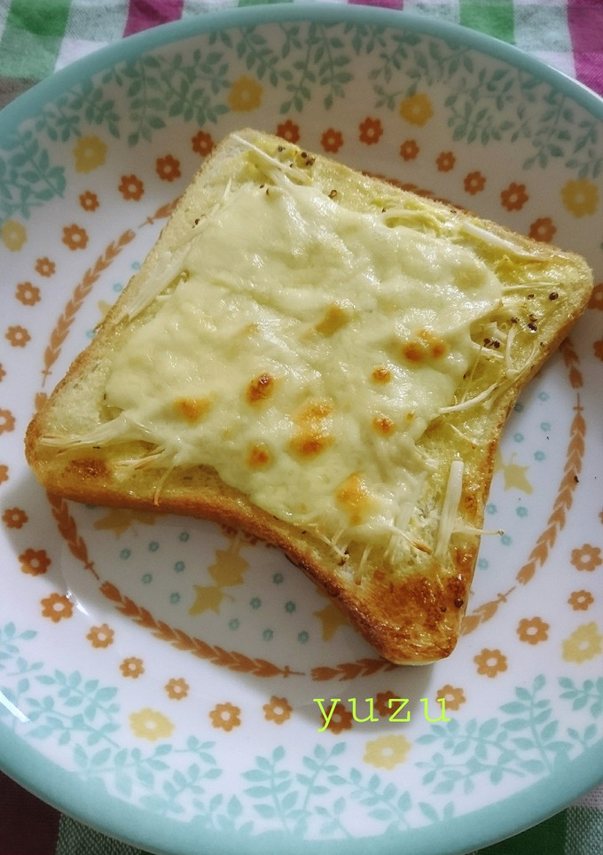 エノキとチーズで♪マヨマスタードトースト-レシピのメイン写真