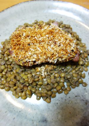 豚肩ロースのパン粉焼き、レンズ豆添え-レシピのメイン写真