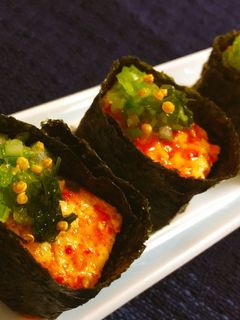 おつまみになる♪シソ納豆キムチの海苔巻き by らるむ