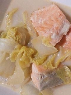 鮭と白菜の味噌ミルク煮-レシピのメイン写真