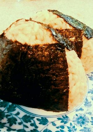 超簡単！サバの味噌煮缶おにぎり♥-レシピのメイン写真
