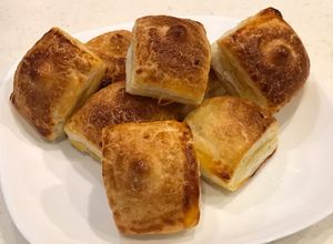 大粒アポロとパイシートで、苺チョコパイ！-レシピのメイン写真