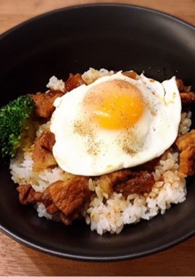 安旨簡単！B級グルメの焼豚玉子飯-レシピのメイン写真