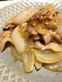 簡単★新たまねぎと豚バラのバター醤油炒め-レシピのメイン写真