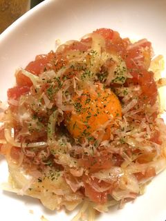 ビンチョウマグロと新玉ねぎのユッケ風-レシピのメイン写真