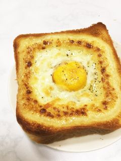 簡単おいしい目玉焼きトースト✨-レシピのメイン写真