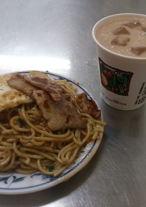 ブラックペッパー ソースやきそば-レシピのメイン写真