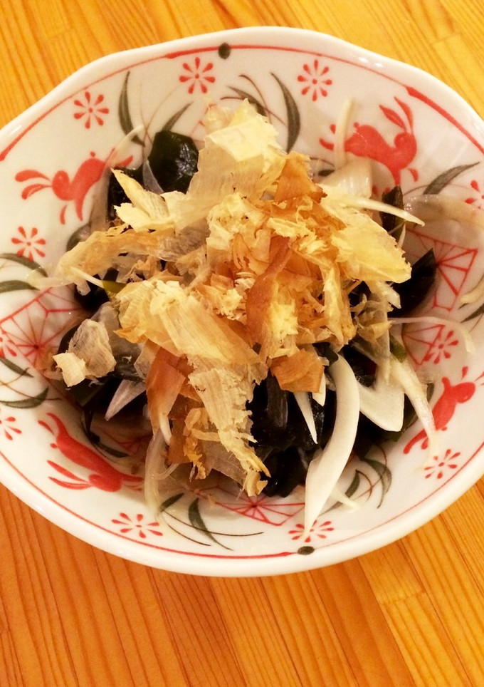 旨！新たまねぎとワカメの酢醤油和え★-レシピのメイン写真