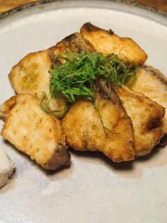 柚子胡椒が美味しい!ブリのカリッと揚げ-レシピのメイン写真