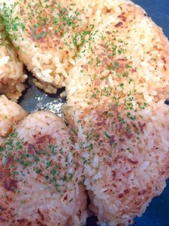 フライパンで簡単♪生姜焼き風焼きおにぎり-レシピのメイン写真