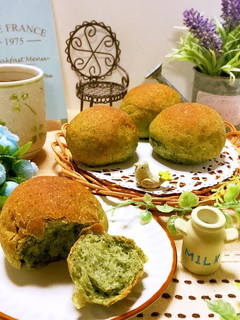 春色♡捏ねない生地でヨモギパン♪-レシピのメイン写真