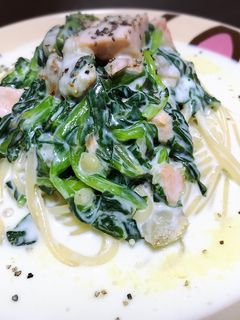 鮭とほうれん草のクリームたっぷりパスタ-レシピのメイン写真