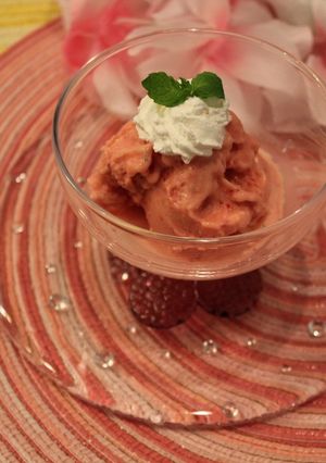 vitamix　簡単いちごのアイス-レシピのメイン写真