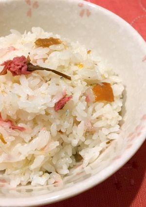 ほんのり香る♡春色さくらごはん-レシピのメイン写真