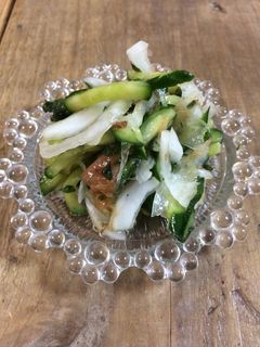 簡単☆新玉ねぎときゅうりの梅和え-レシピのメイン写真