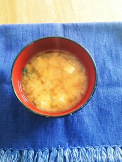基本 豆腐とワカメの味噌汁-レシピのメイン写真