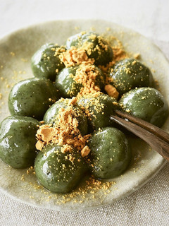お鍋で簡単!なめらか食感のよもぎ団子-レシピのメイン写真
